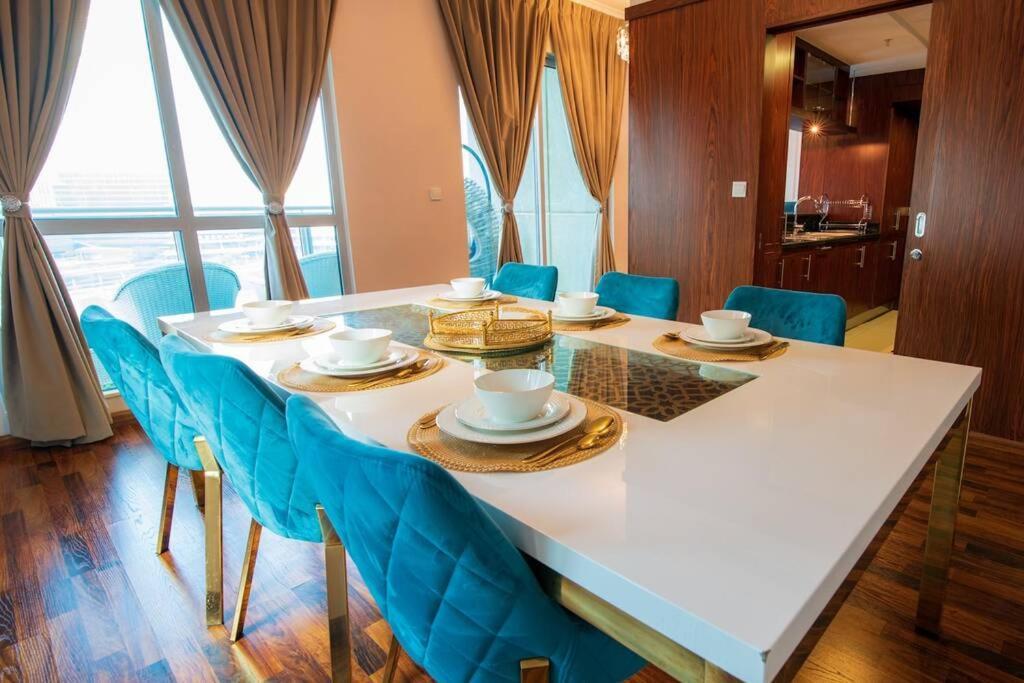 First Class 3br With Full Burj Khalifa View Апартаменти *